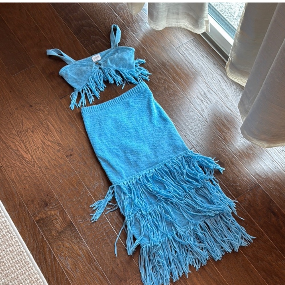 SAYLOR Blue Fringe Set